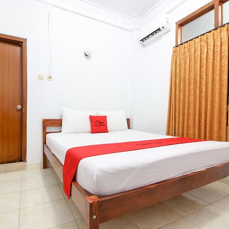 Reddoorz Plus Near Alun Alun Selatan Hotel Jogjacarta Exterior foto