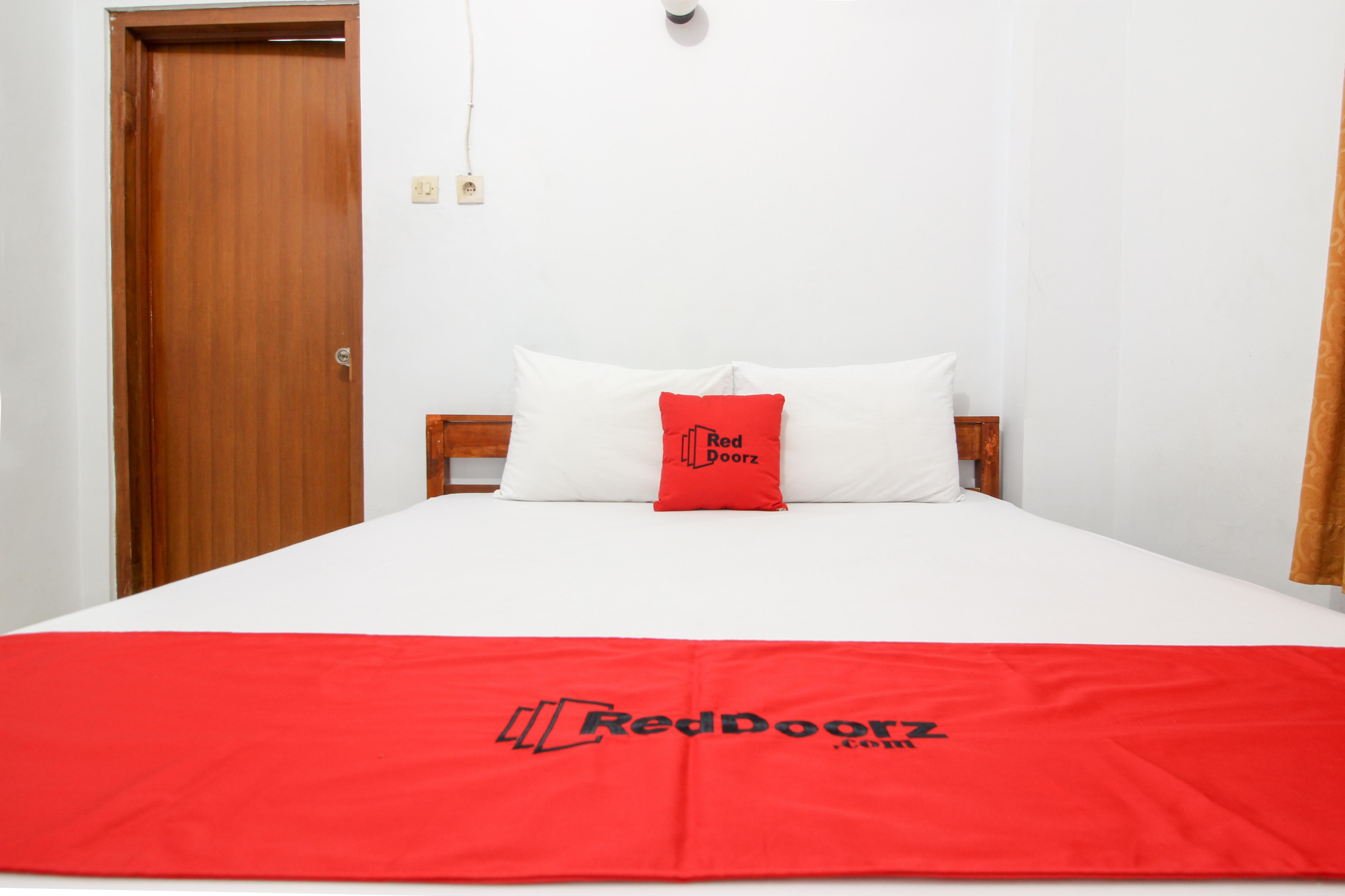 Reddoorz Plus Near Alun Alun Selatan Hotel Jogjacarta Exterior foto